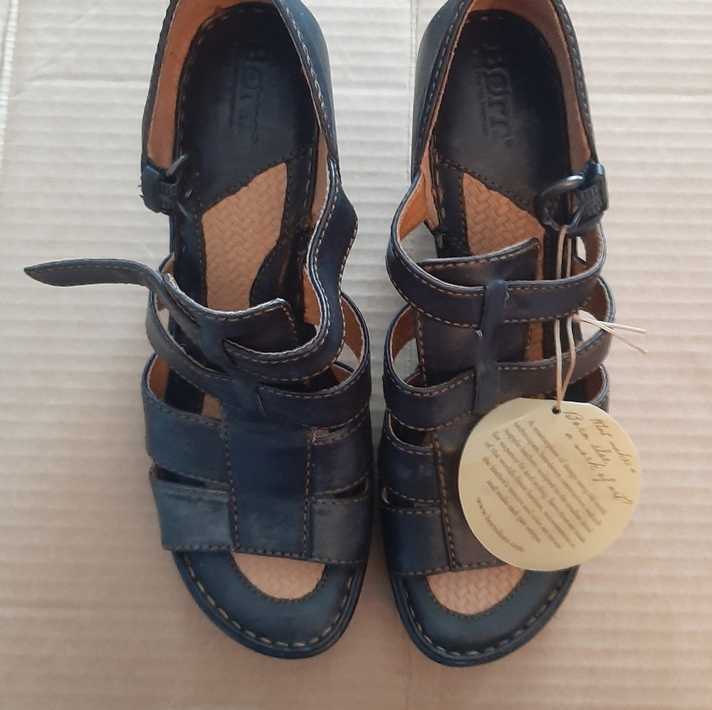 Born Sandal Shoe NWT/Box Sz 9 Brown Leather